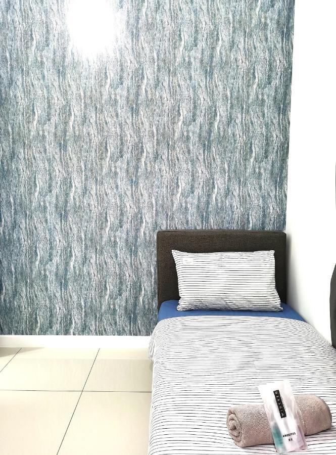 Le Pavillion Puchong By Widebed Upto 6Pax Lägenhet Kuala Lumpur Exteriör bild