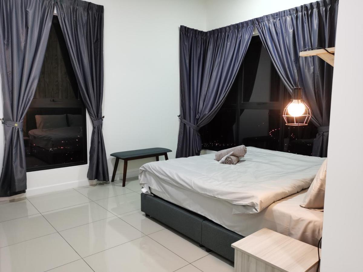 Le Pavillion Puchong By Widebed Upto 6Pax Lägenhet Kuala Lumpur Exteriör bild
