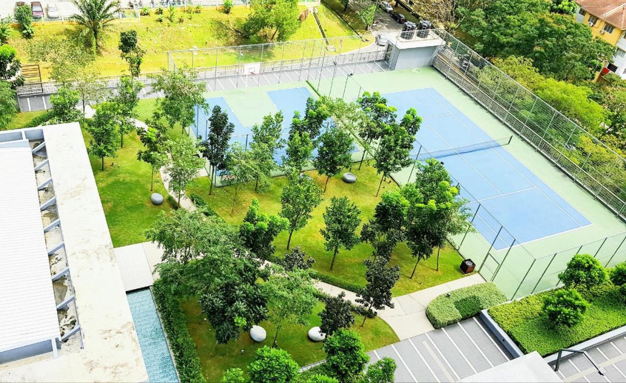 Le Pavillion Puchong By Widebed Upto 6Pax Lägenhet Kuala Lumpur Exteriör bild